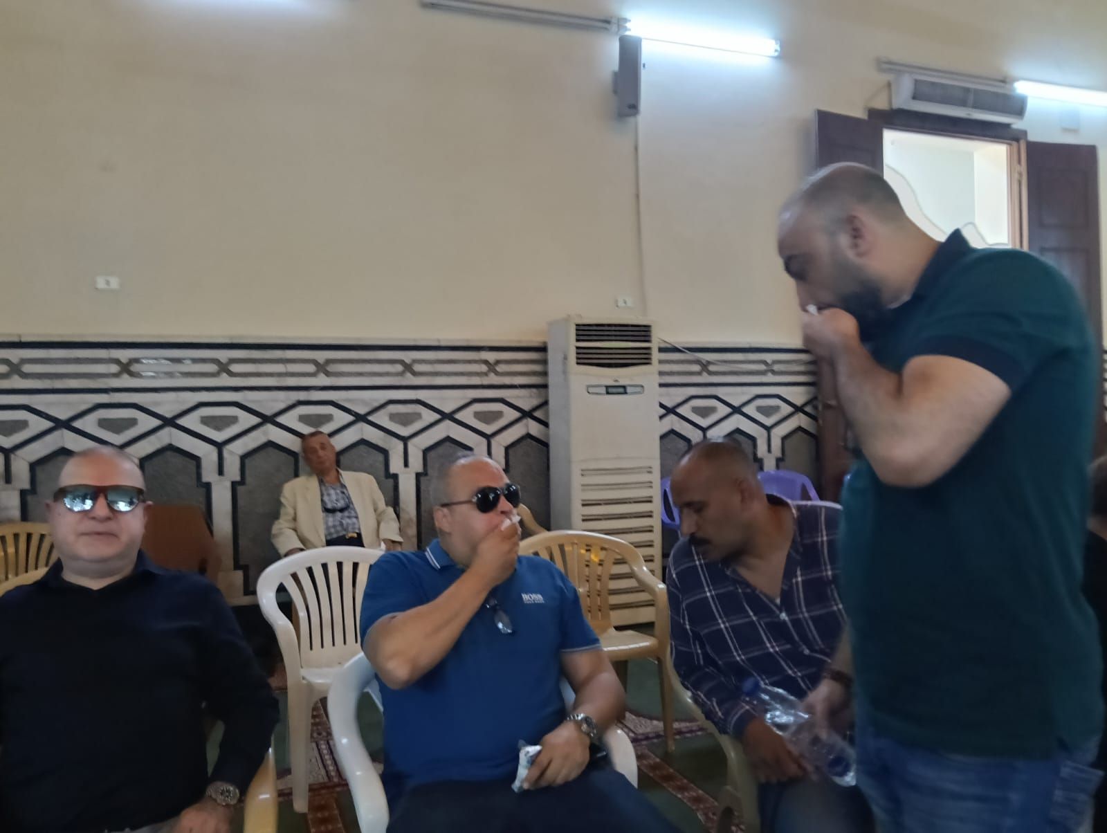 وصول جثمان والد تامر عبد المنعم مسجد عمر مكرم لأداء صلاة الجنازة.. تفاصيل - الخليج الان