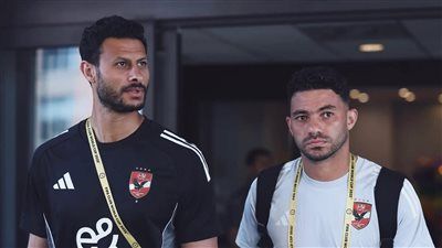 وصول بعثة الأهلي إلي القاهرة بعد الخروج من دوري المجموعات فى بطولة كأس العالم للأندية - الخليج الان