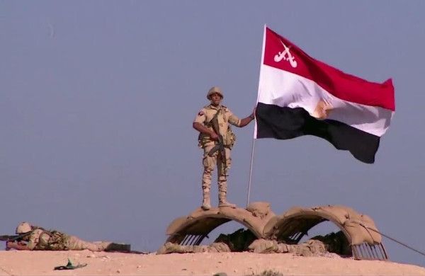 لا قواعد عسكرية أجنبية على أراضيها..خبير دولي يحذر:العد التنازلي للمؤامرة الكبرى على مصر بدأ - الخليج الان