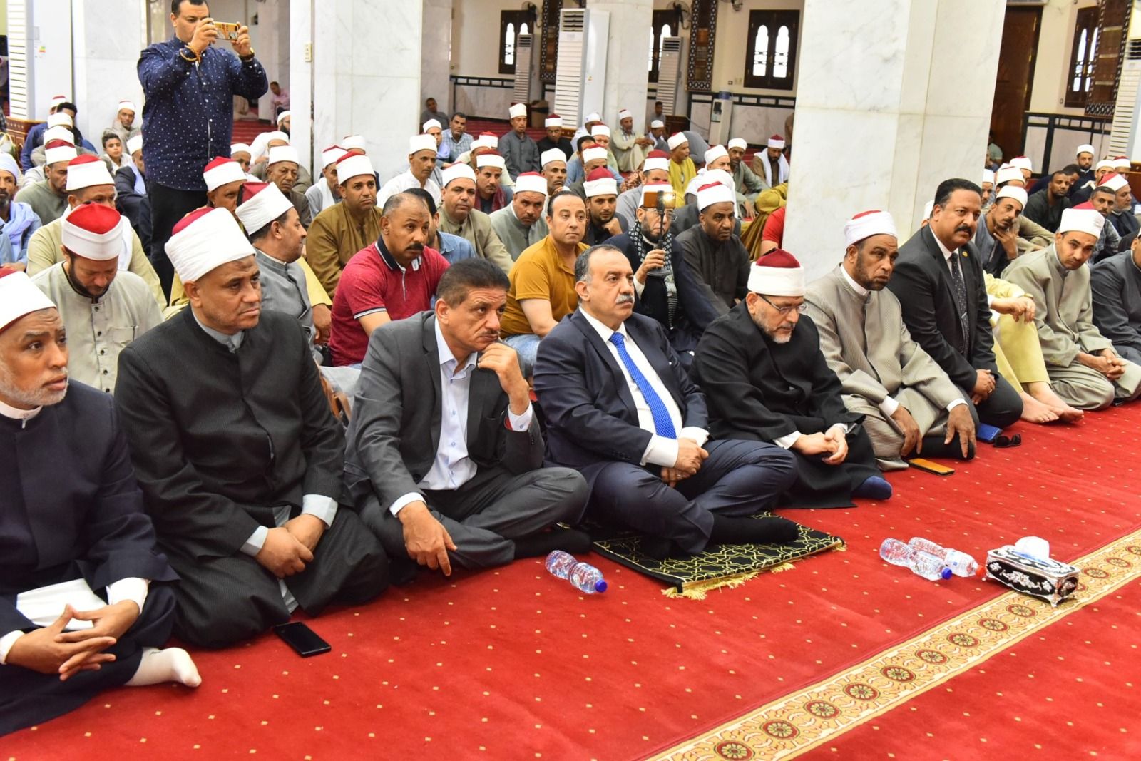 محافظ أسيوط يشهد احتفال مديرية الأوقاف بالعام الهجري الجديد 1447 هـ بمسجد البقلي - الخليج الان