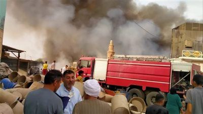 ماس كهربائي حريق مخزن دهانات وكيماويات بالبراجيل.. والحماية المدنية تُخمده بعد الدفع بـ15 سيارة إطفاء - الخليج الان