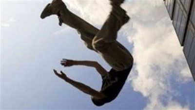 قرار عاجل بشأن جثمان طالب كلية الطب الذي ألقى بنفسه من أعلى في المعادي - الخليج الان