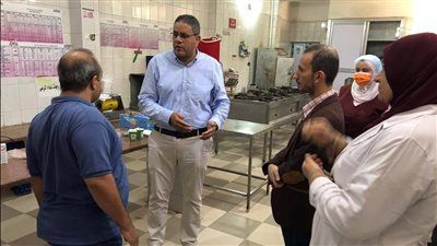 وكيل وزارة الصحة بالمنوفية يفاجئ مستشفى بركة السبع ويحيل المقصرين للتحقيق - الخليج الان