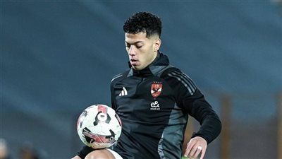 إمام عاشور يودع محمد عبد الشافي بعد إعلان اعتزاله - الخليج الان