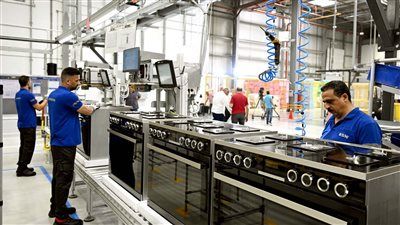 بأيدي 1000 شاب مصري: مدبولي يفتتح أول مصنع لشركة "بوش" في مصر وإفريقيا - الخليج الان