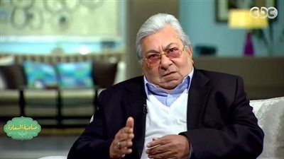 فاروق فلوكس: رفضت أقدم بلطجة.. وبوست إيد فؤاد المهندس لهذا السبب - الخليج الان