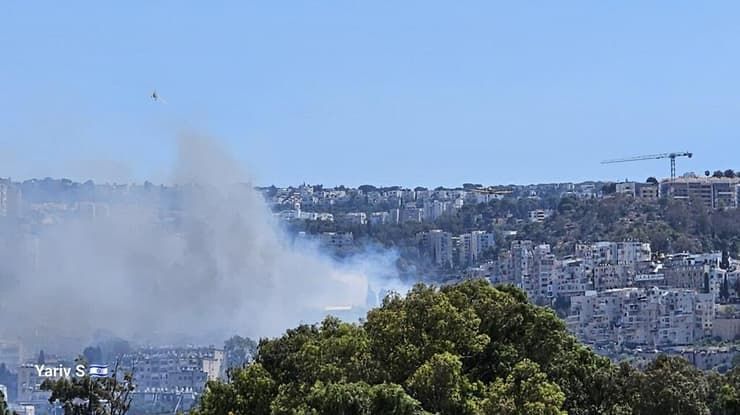 «النيران تبتلع البيوت».. حرائق ضخمة تجتاح حيفا وإخلاء منازل فى عدة مناطق بإسرائيل|صور - الخليج الان