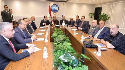 من داخل غرفة العمليات المركزية… قيادات حزب مستقبل وطن تجتمع لوضع الترتيبات النهائية استعدادا لانتخابات مجلس الشيوخ - الخليج الان