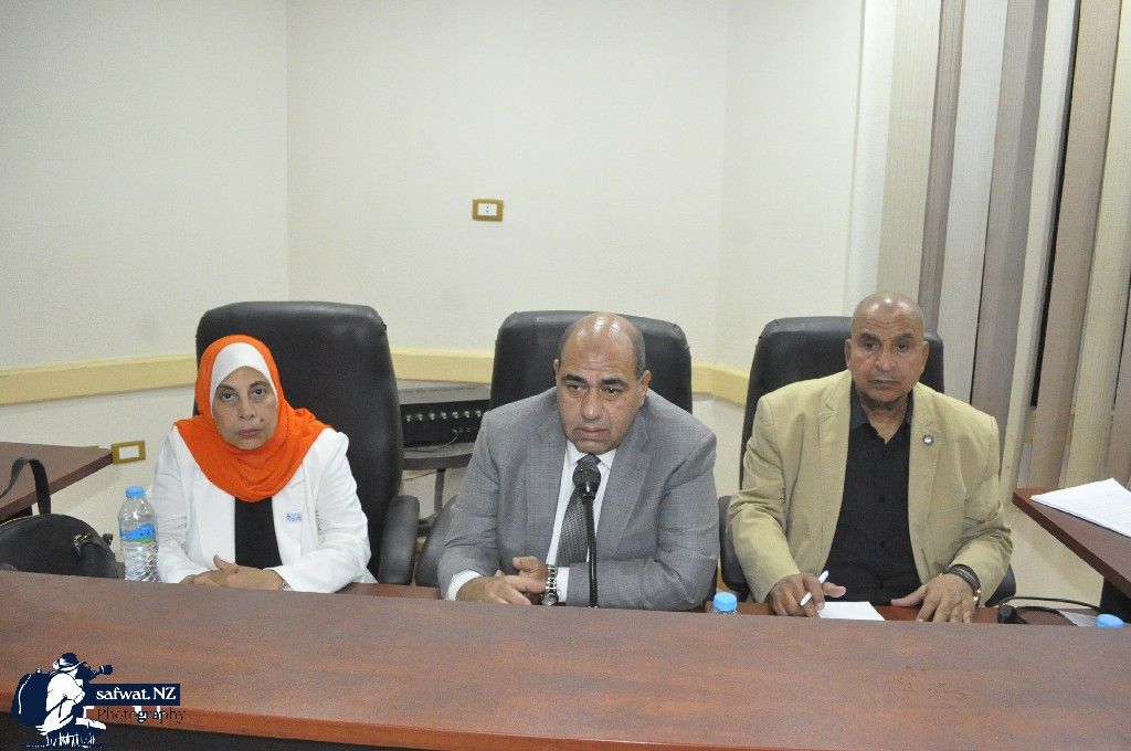 توصيات مؤتمر الكلاب الضالة بالسويس على مكتب رئيس الوزراء والمحافظ - الخليج الان