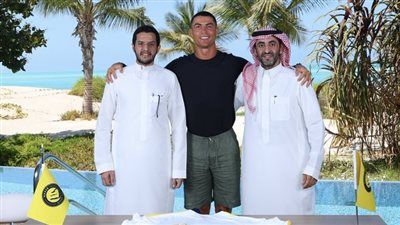 كريسيتانو رونالدو: رفضت اللعب في كأس العالم للأندية.. وأخطط للعيش في السعودية بقية حياتي - الخليج الان
