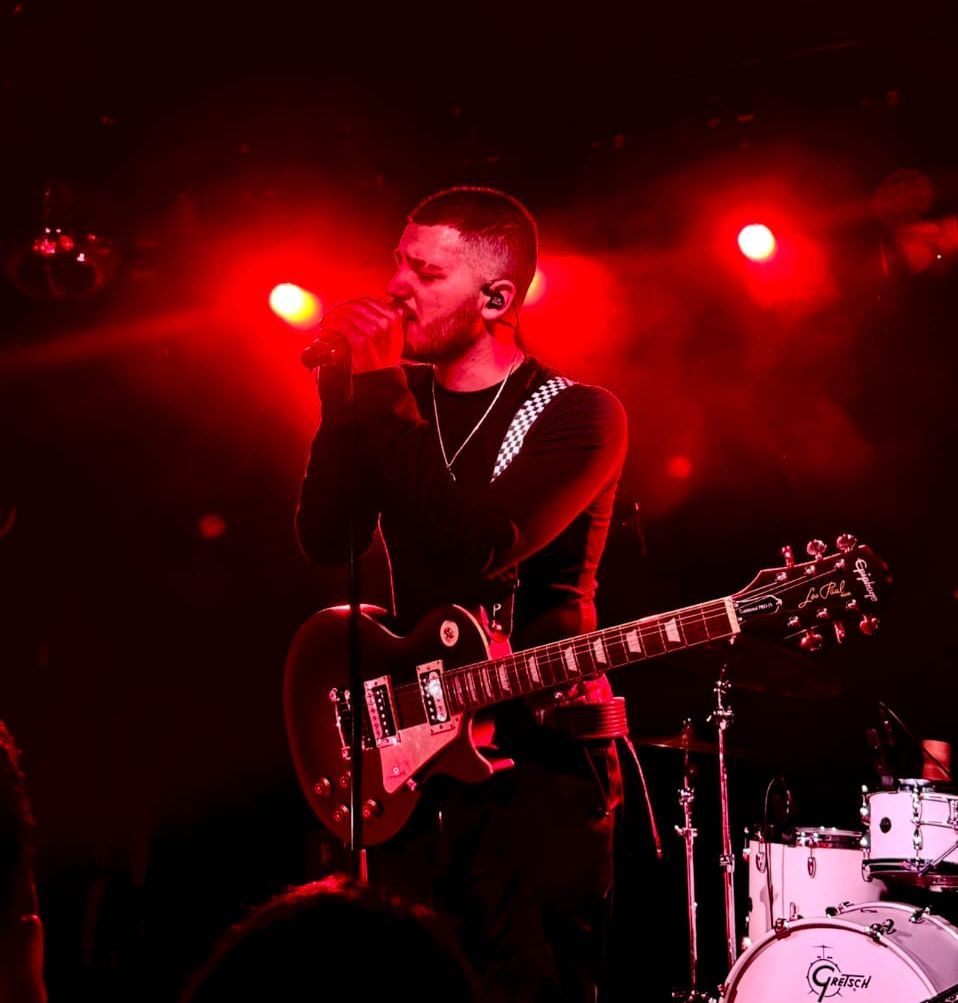 بعد شيرين عبد الوهاب.. عصام النجار يتخطى 100 مليون استماع على سبوتيفاي - الخليج الان