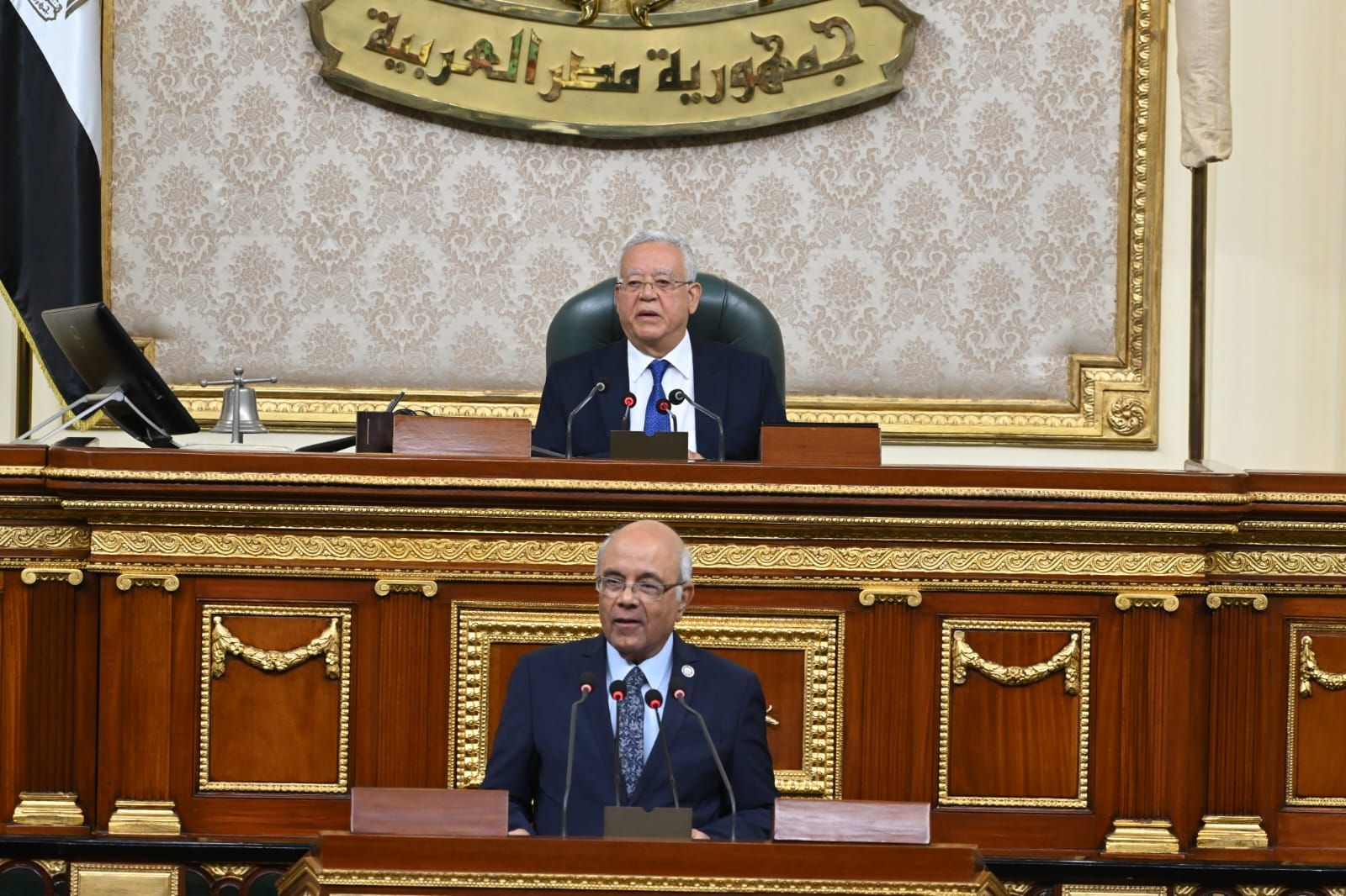 تباين واسع بمناقشات مشروع قانون الإيجار القديم أمام البرلمان ..الأغلبية توافق  وتحتفظ بحقها في التعديلات .. نواب يطالبون بإلغاء تحرير العلاقة والإكتفاء بزيادة الأجرة ..والمعارضة ترفض ..صور وفيديو - الخليج الان