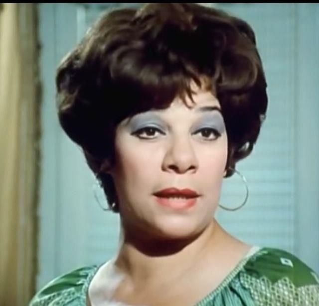 «طخه بس ما تموتوش يا بوي».. أسرار نبيلة السيد التي لا يعرفها أحد - الخليج الان