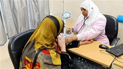 رئيس هيئة الرعاية الصحية يعلن بدء التشغيل الرسمي لمنظومة التأمين الصحي الشامل بمحافظة أسوان - الخليج الان