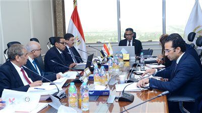 وزير التموين يتابع انتظام منظومة الطحن وتطوير شركات المطاحن لدعم الأمن الغذائي - الخليج الان