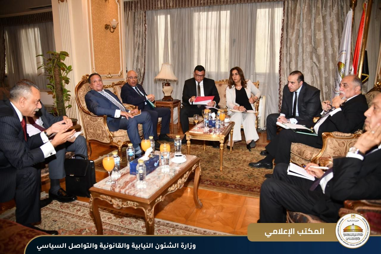 استجابةً لطلب مجلس النواب..  فوزى يجتمع بوزيري الإسكان والتنمية المحلية والهيئات البرلمانية بشأن بيانات الإيجار القديم - الخليج الان