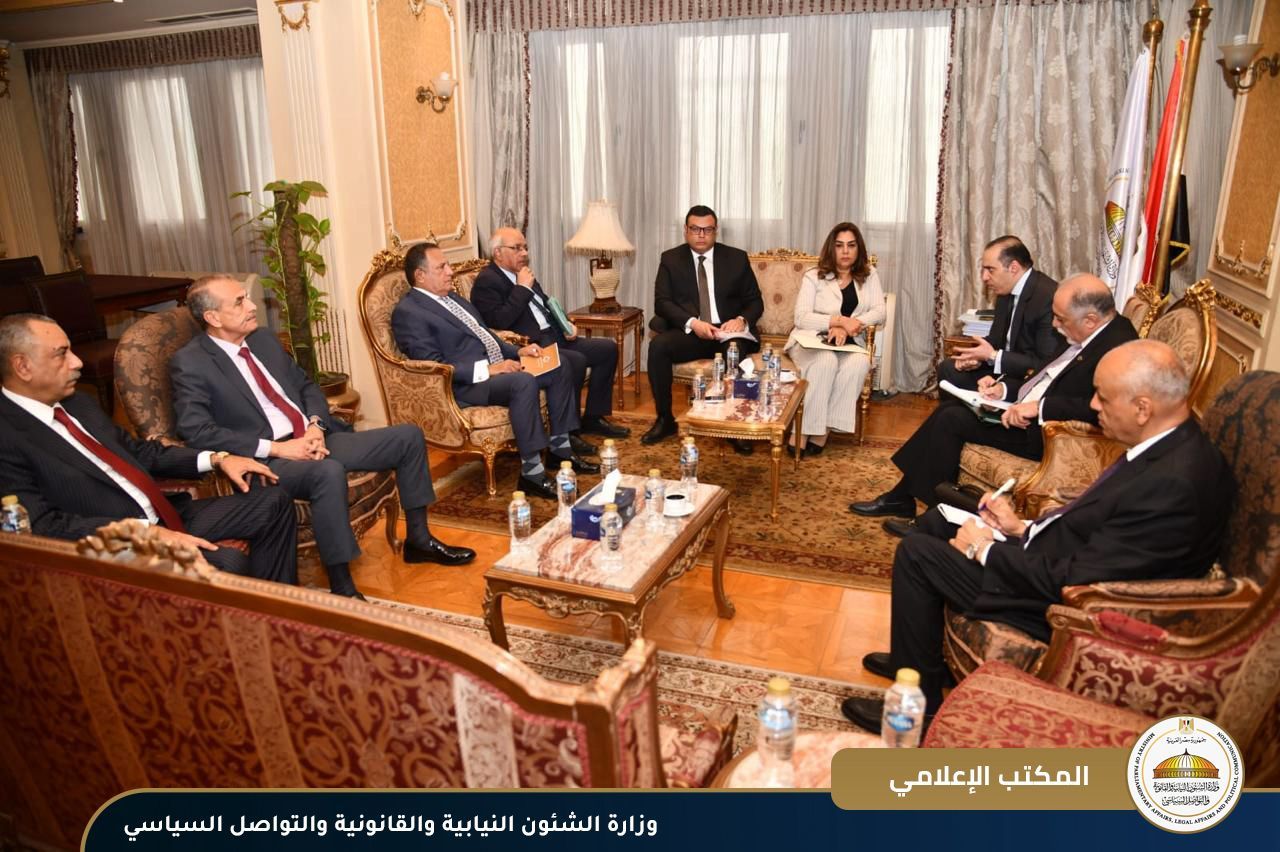 استجابةً لطلب مجلس النواب..  فوزى يجتمع بوزيري الإسكان والتنمية المحلية والهيئات البرلمانية بشأن بيانات الإيجار القديم - الخليج الان