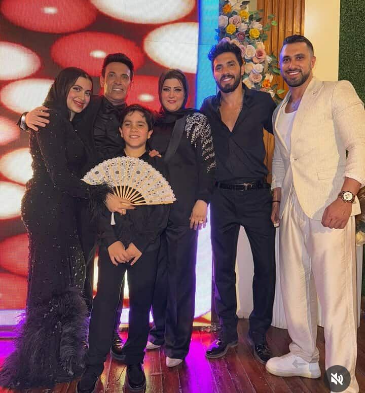 مع زوجته الأولى وأولاده.. سعد الصغير يحيي حفل زفاف ابنة شقيقته - الخليج الان