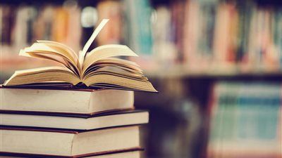 ما حكم نسب الأعمال الكتابية لغير كاتبها؟.. المفتي يجيب - الخليج الان