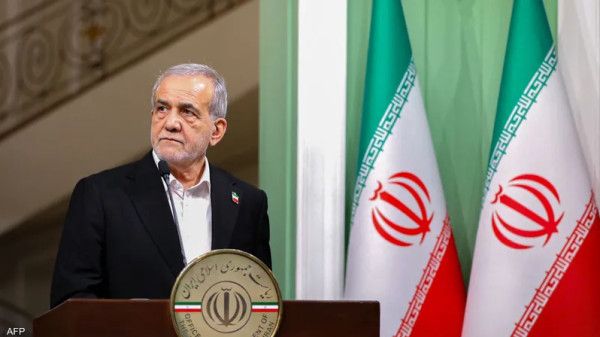 الرئيس الإيراني يعلّق التعاون مع الوكالة الدولية للطاقة الذرية - الخليج الان