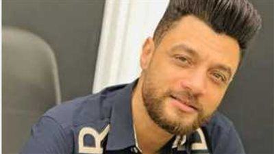 الشاعر محمد عاطف ينتقد حذف المطربون أغاني أحمد عامر: لما اموت محدش يمسح أغانيا عشان ادخل الجنة - الخليج الان