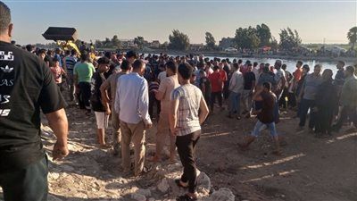 مصرع شابين وإصابة 5 في حادث انقلاب سيارة عمال بترعة السلام بدمياط - الخليج الان