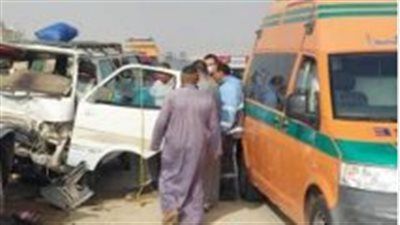 إصابة 13 شخصًا في تصادم مروع بين ميكروبياسين بطريق نجع حمزة في سوهاج - الخليج الان