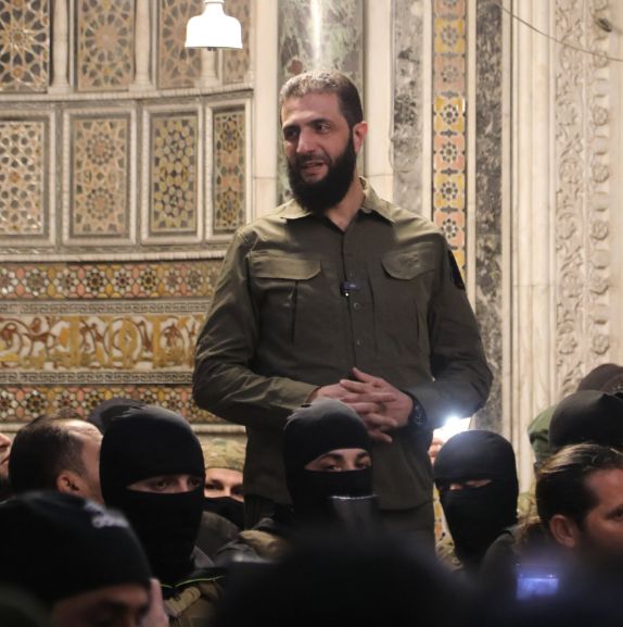 عاجل|الولايات المتحدة تلغي تصنيف هيئة تحرير الشام كمنظمة إرهابية أجنبية - الخليج الان