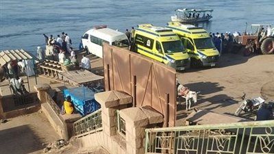 البحث عن الجثث.. التفاصيل الكاملة في واقعة سقوط سيارة من معدية دشنا في النيل بقنا - الخليج الان