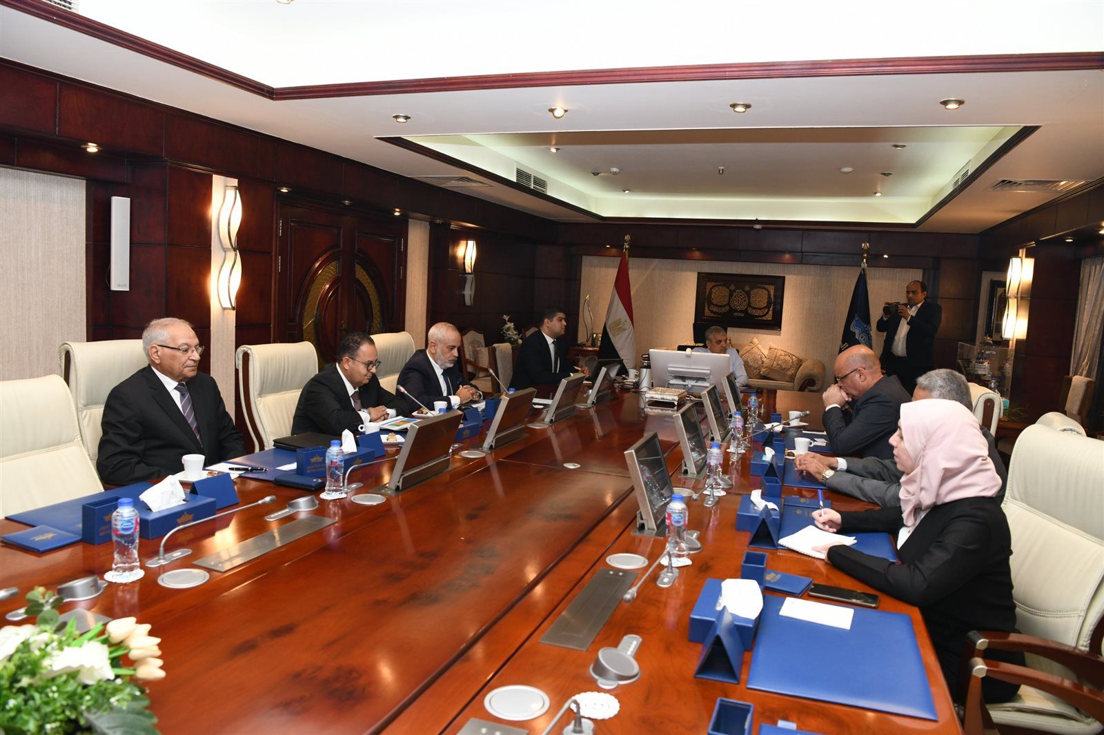 قناة السويس تبحث شراكة استراتيجية مع مجموعة UW القبرصية لتطوير ترسانة بورسعيد إلى مركز عالمي لبناء وصيانة السفن - الخليج الان