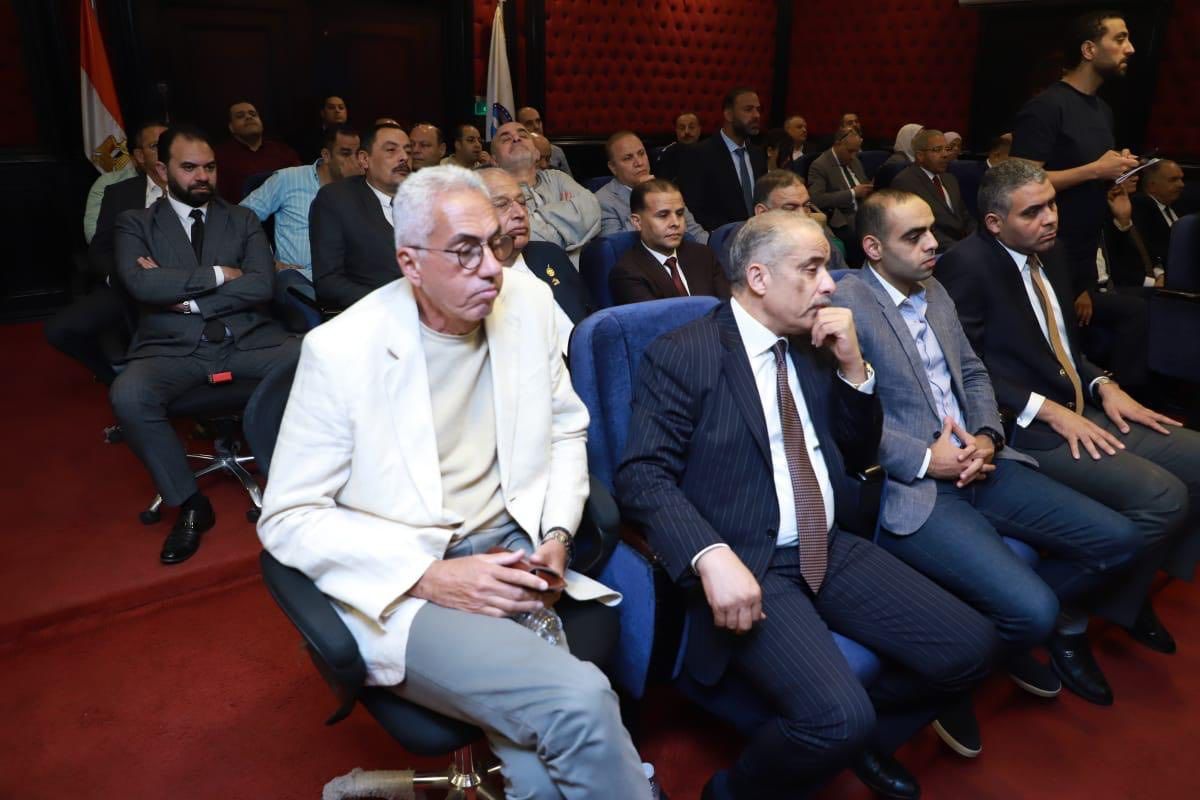 بحضور الأمين العام.. "مستقبل وطن" يستكمل اللقاءات مع كوادره بـ 4 محافظات استعدادا لخوض الانتخابات البرلمانية - الخليج الان