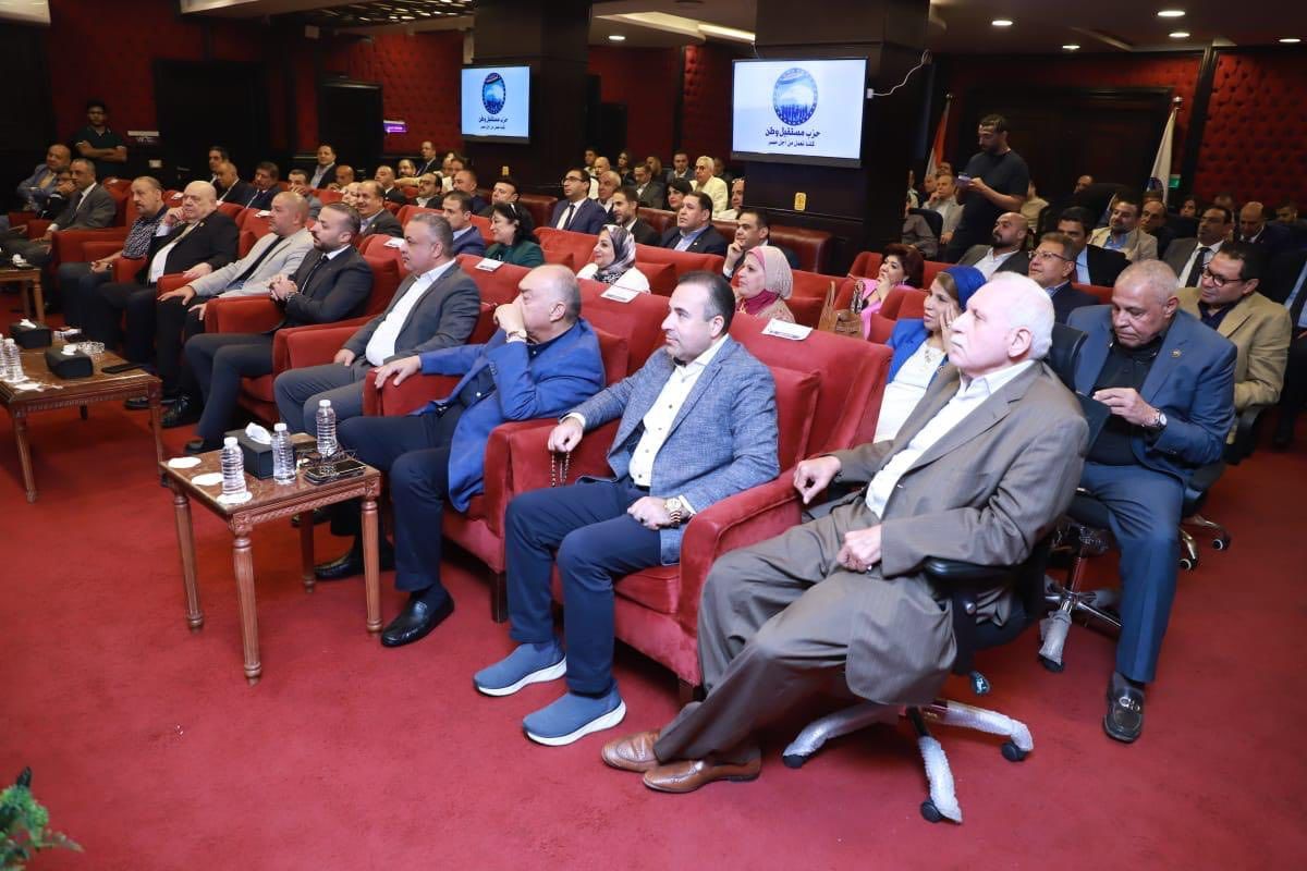 بحضور الأمين العام.. "مستقبل وطن" يستكمل اللقاءات مع كوادره بـ 4 محافظات استعدادا لخوض الانتخابات البرلمانية - الخليج الان