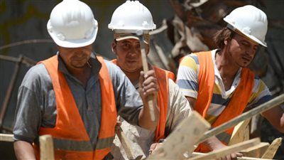 امتيازات لملايين العمال.. رسميا قانون العمل الجديد يدخل حيز التنفيذ سبتمبر المقبل - الخليج الان