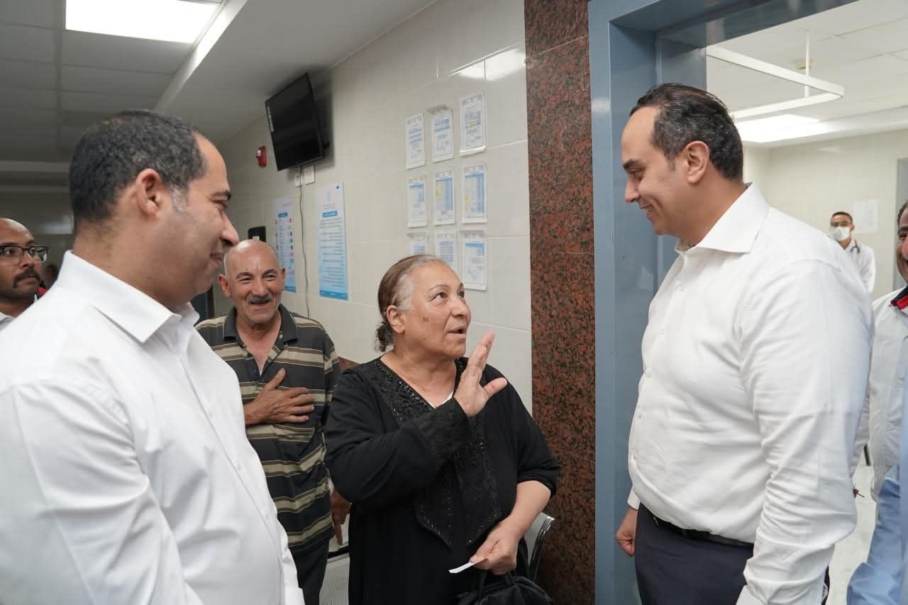 من أسوان إلى الإسماعيلية.. رئيس هيئة الرعاية الصحية يواصل جولاته المفاجئة لمتابعة جودة الخدمات الطبية - الخليج الان