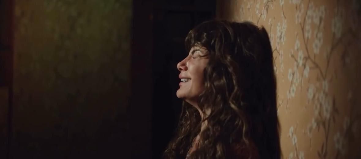 صبا مبارك تتحول من الرومانسية الناعمة لاتهامات بالخيانة في مسلسل 220 يوم - الخليج الان