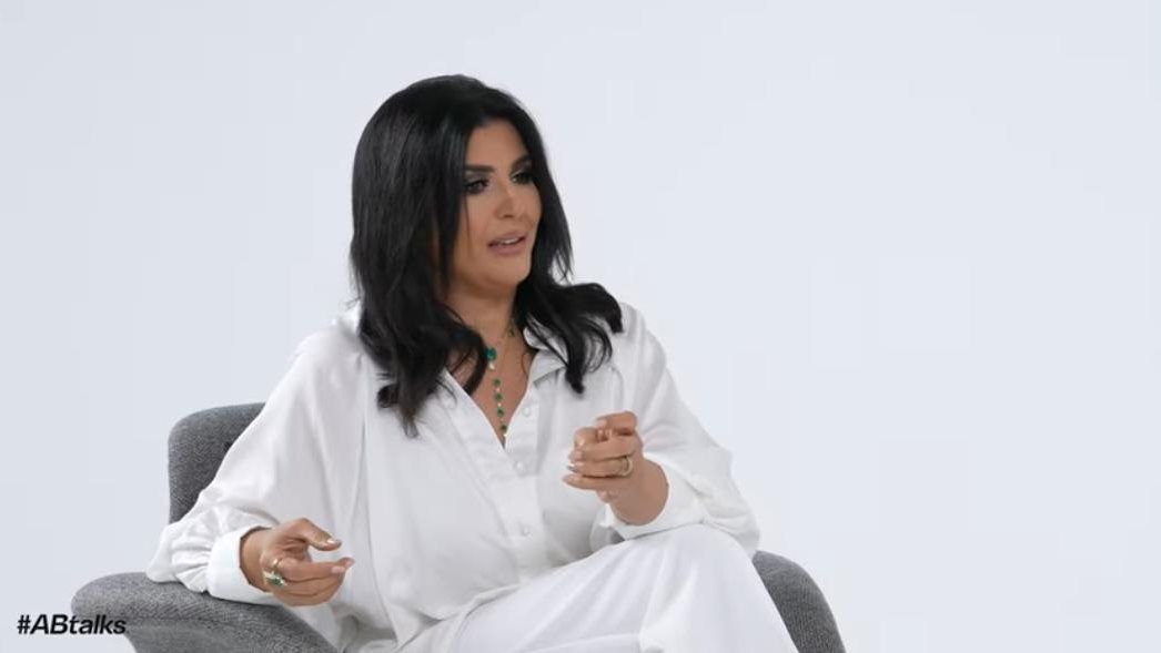 أول تعليق من منى الشاذلي على أزمة مها الصغير: قولنا هنستفيد ايه لما نقطع فيها مع العالم كله - الخليج الان