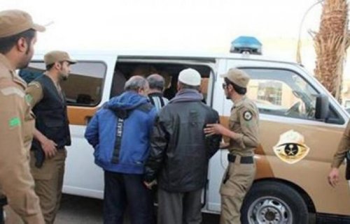 ابتداءً من 15 يوليو.. هذه المهن لم تعد متاحة للمقيمن في السعودية والبشرية تحذر بالترحيل.. تعرف على التفاصيل!