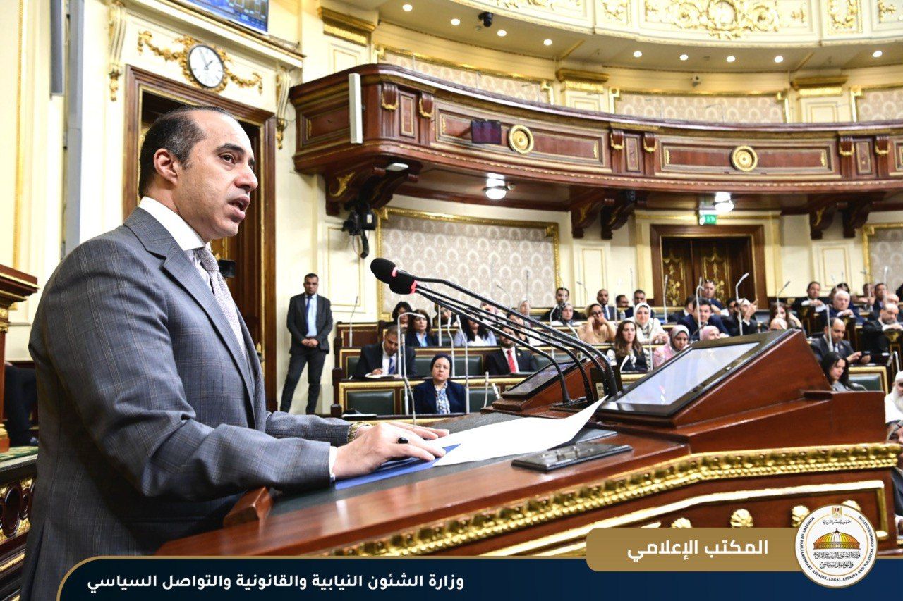 الوزير محمود فوزي.. منقذ الحكومة في لحظات الاختبار النيابي الصعبة - الخليج الان