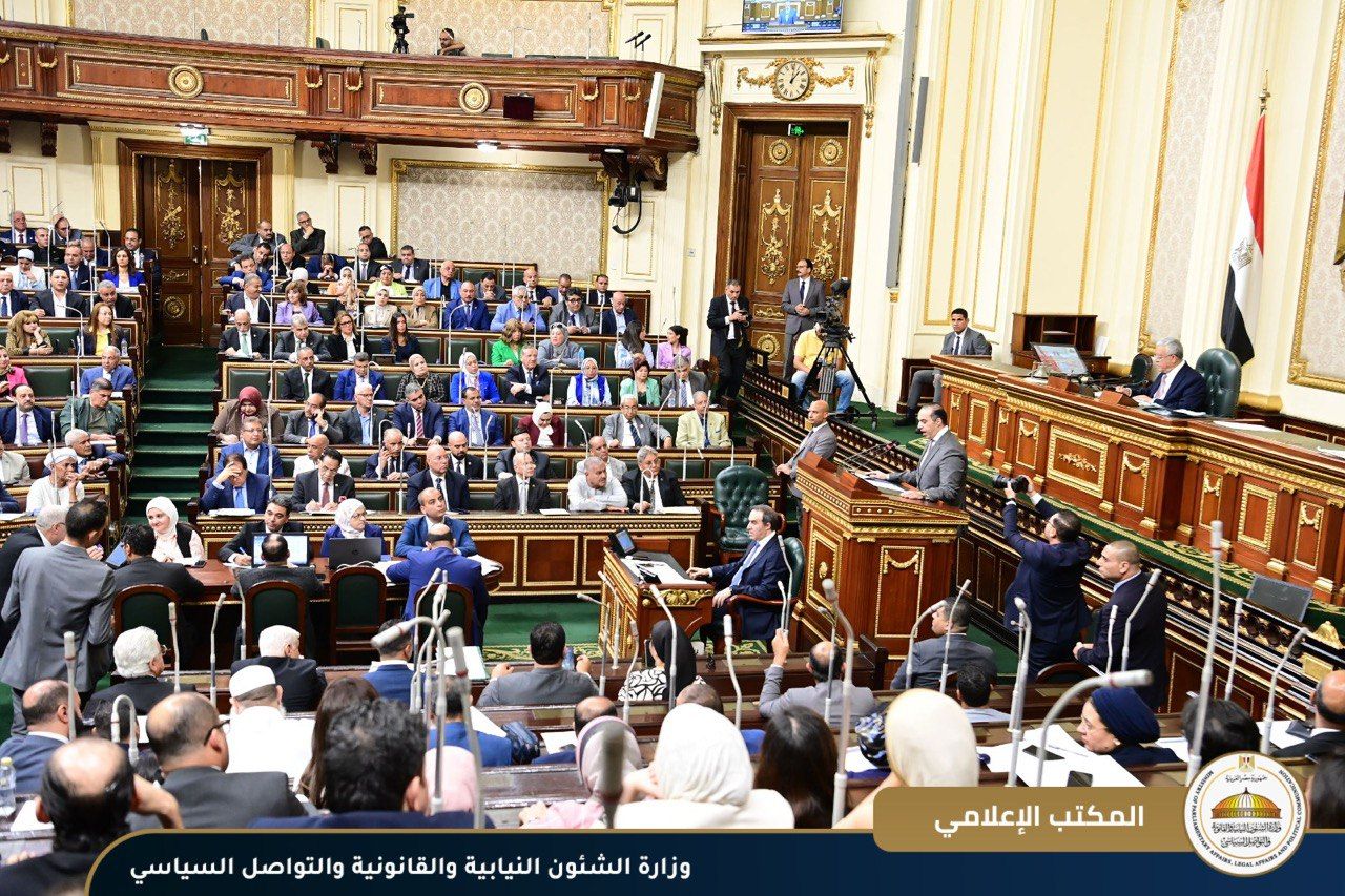 الوزير محمود فوزي.. منقذ الحكومة في لحظات الاختبار النيابي الصعبة - الخليج الان