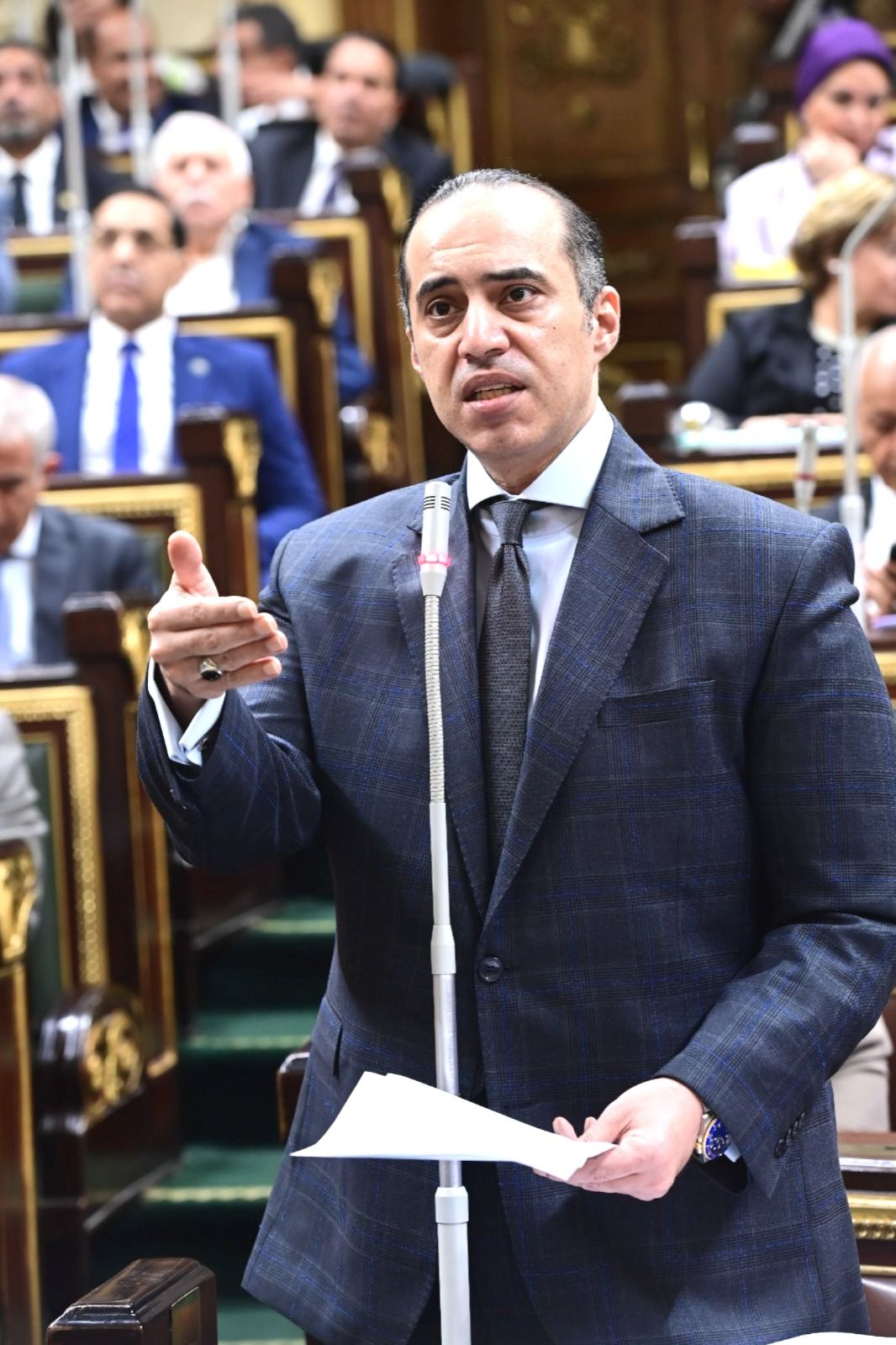 الوزير محمود فوزي.. منقذ الحكومة في لحظات الاختبار النيابي الصعبة - الخليج الان