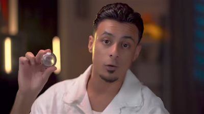 بعد اعتزاله الغناء.. علي قدورة يطرح برومو برنامجه الديني نقطة ومن أول السطر - الخليج الان