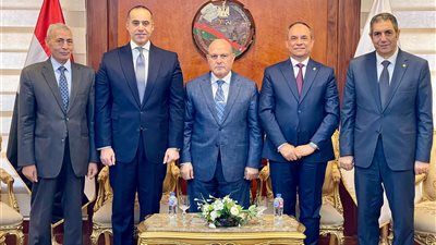 رئيس النيابة الإدارية يستقبل وزير الشؤون النيابية والقانونية لتهنئته بتولى رئاسة الهيئة - الخليج الان