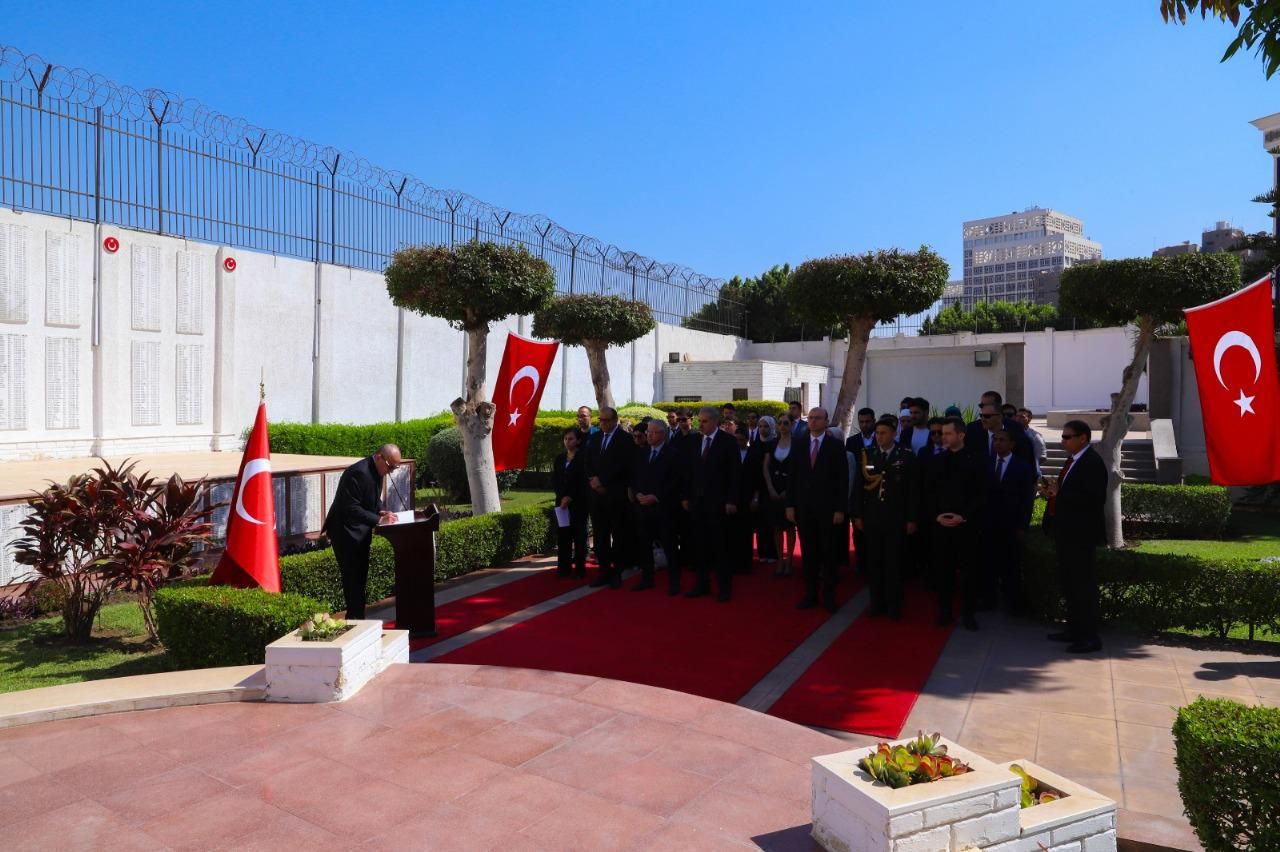 السفارة التركية في القاهرة تحيي يوم الديمقراطية والوحدة الوطنية بحضور واسع ورسائل سياسية واقتصادية عميقة - الخليج الان