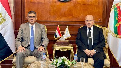 رئيس النيابة الإدارية يستقبل محافظ الجيزة لتهنئته بمنصبه الجديد - الخليج الان