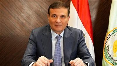 وزير الزراعة: الشراكة مع القطاع الخاص أساس الاستدامة واقتربنا من الاكتفاء الذاتي في الخبز المدعم - الخليج الان