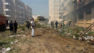 ضابط شرطة يُنقذ 3 أطفال من حريق هائل في جمصه - الخليج الان