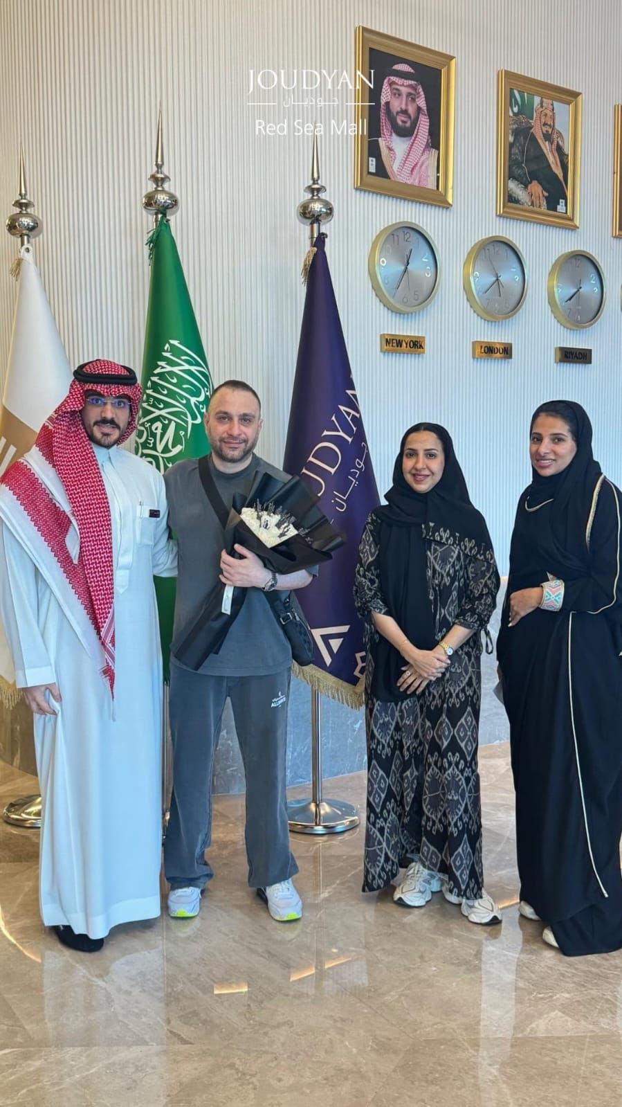 ليلة أحاسيس.. وصول حسام حبيب إلى جدة لإحياء أولى حفلاته الغنائية هناك - الخليج الان