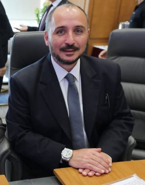 وزير التعليم العالي يجدد ندب الدكتورين أحمد عناني وعمر شريف أحدهما للعمل مستشاراً للوزير للسياسات الصحية والآخر للمجلس الأعلي للمستشفيات - الخليج الان