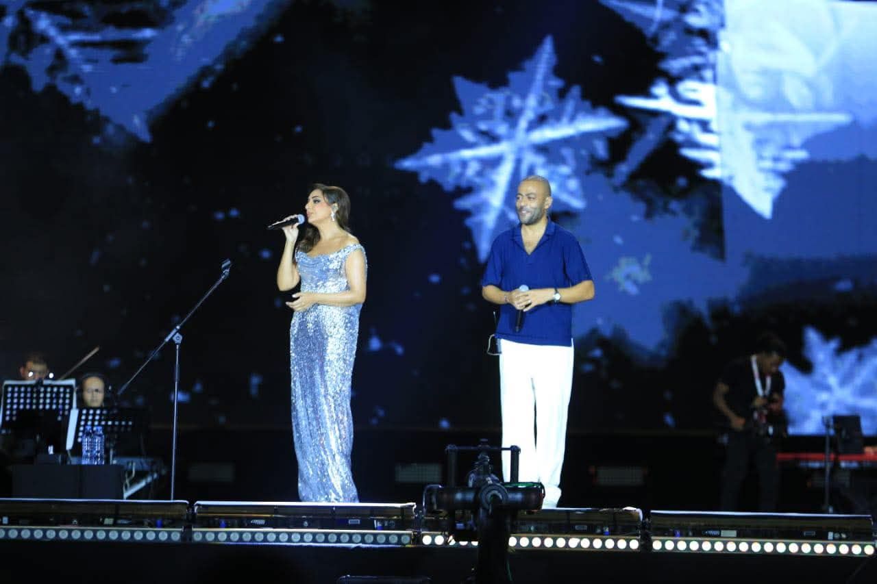 حفل انغام بالعلمين.. تامر عاشور مفاجأة والفنانة لجمهورها: انتوا اللي بتدوني القوة والصحة - الخليج الان