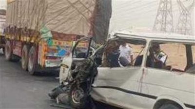 محافظ مطروح يوجه بتقديم الرعاية العاجلة لحادث طريق سيوة الذي أدى لمصرع وإصابة 15 - الخليج الان